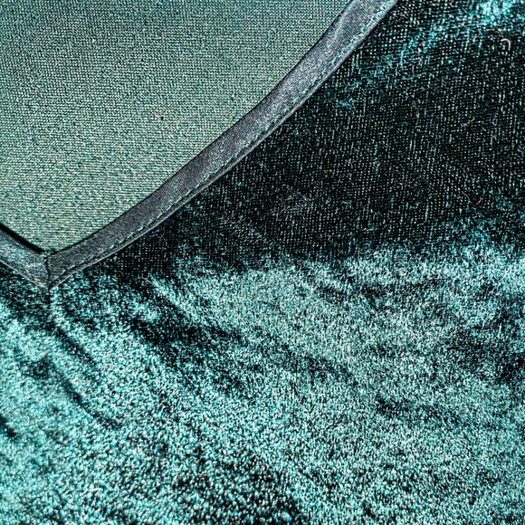 Velvet sweater - Picture 3 of 3